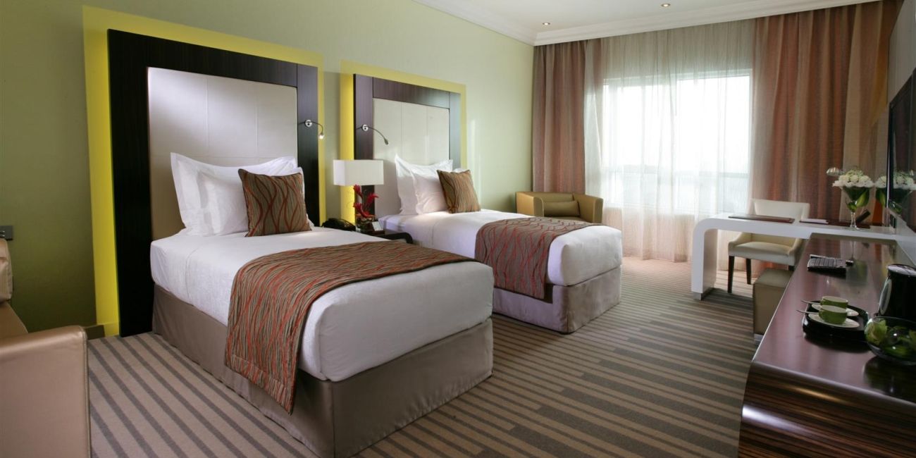 Hotel Auris Plaza Al Barsha 5*  Dubai 
