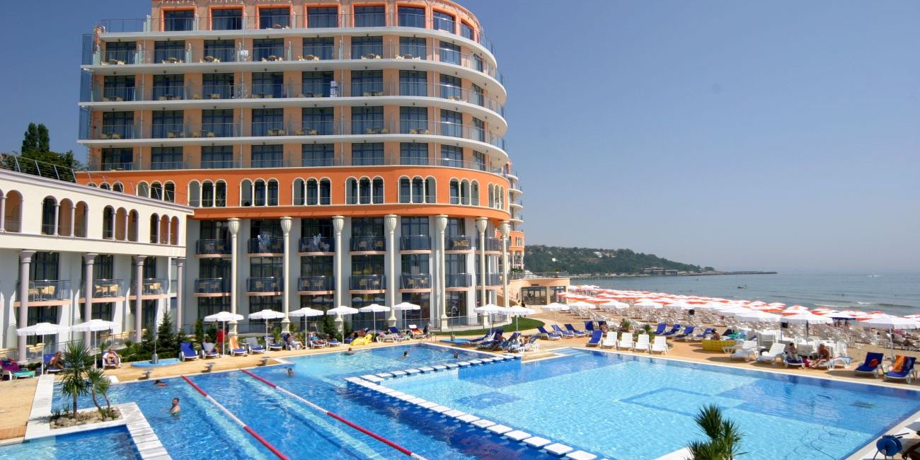 Hotel Azalia Balneo & Spa 4*  Constantin si Elena 