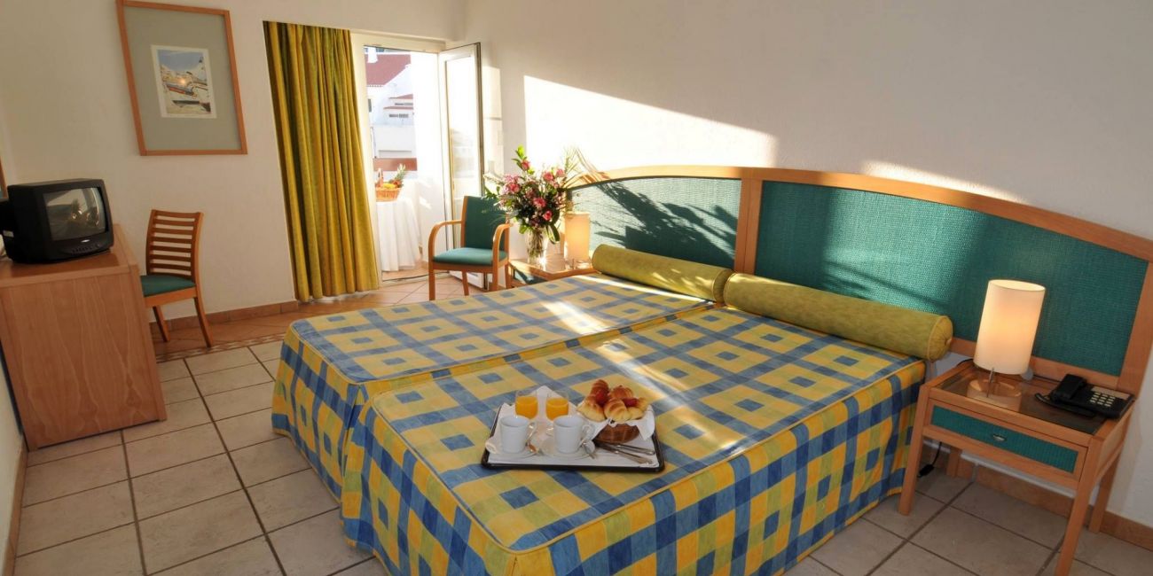 Hotel Carvoeiro Sol 3* Algarve 