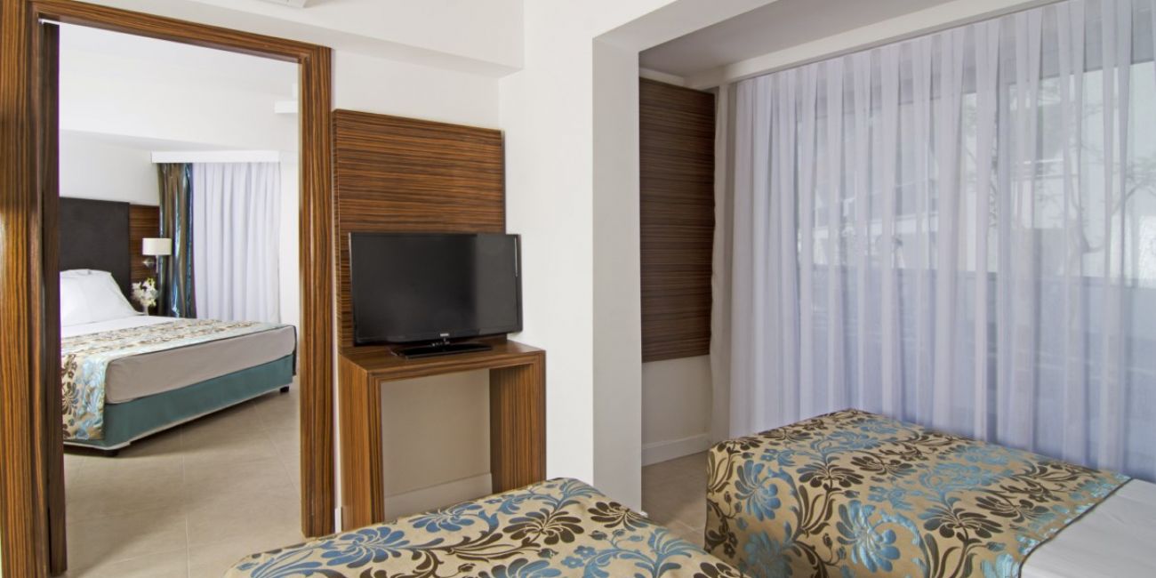 Hotel Kusadasi Palm Wings Beach Resort & Spa 5* Kusadasi 