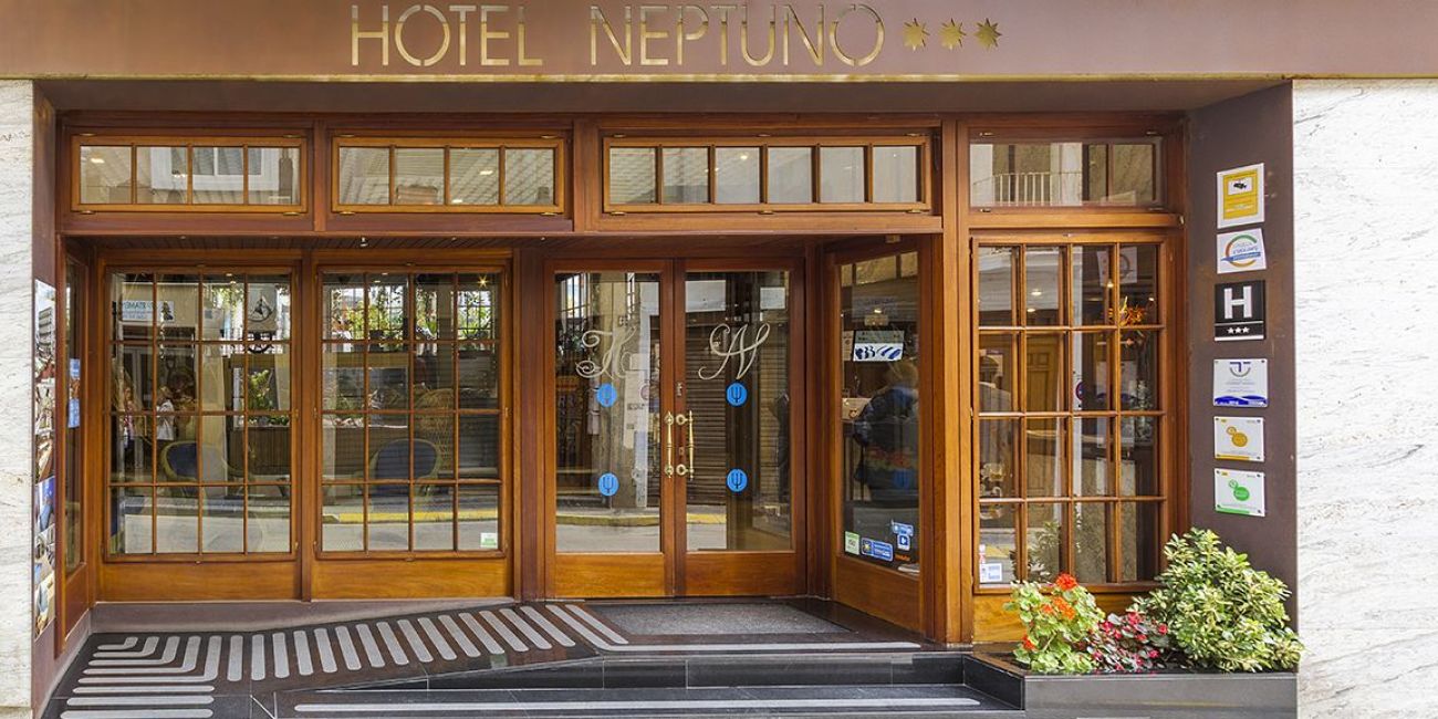 Hotel Neptuno 3*  Costa Brava 