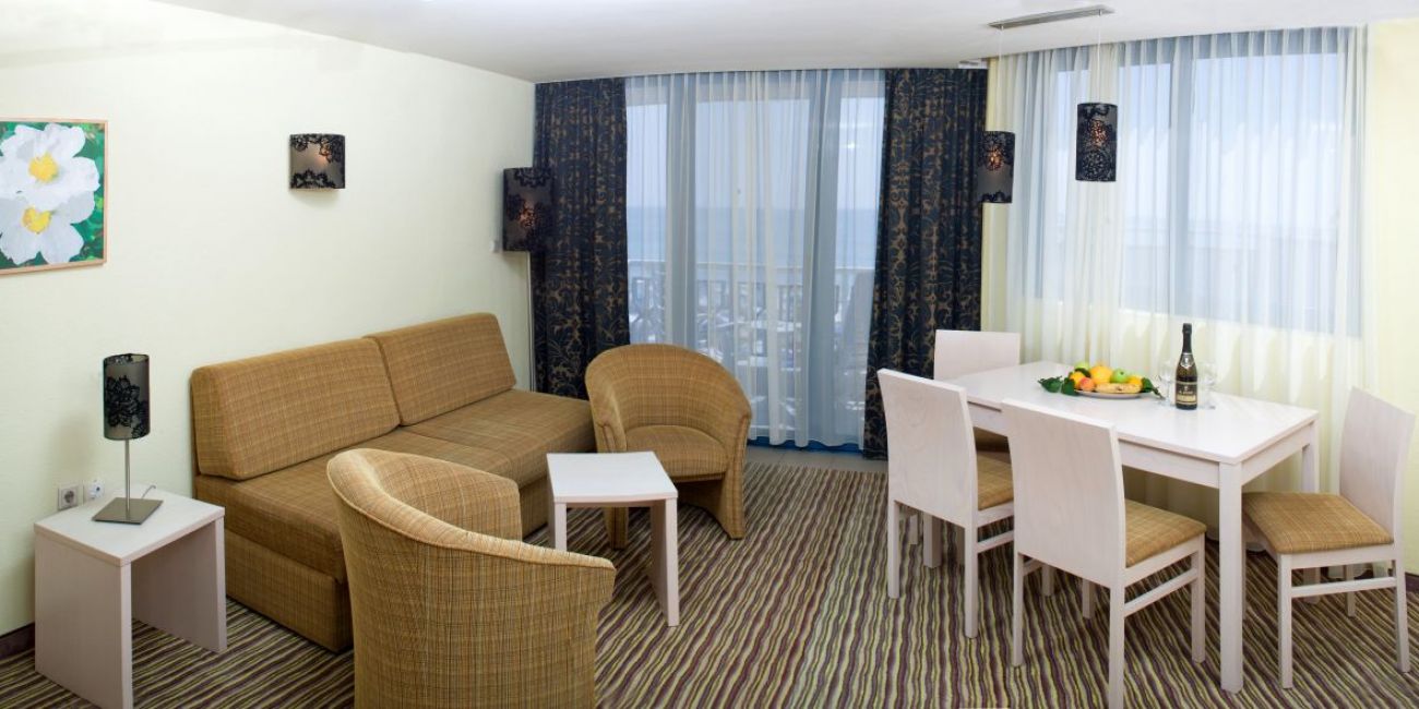 Hotel Slavuna 3*  Albena 