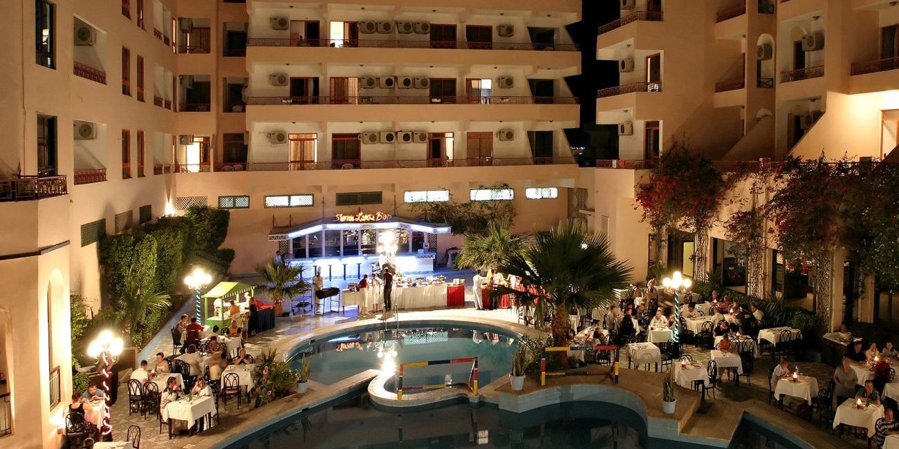Hotel Triton Empire 3*  Hurghada 
