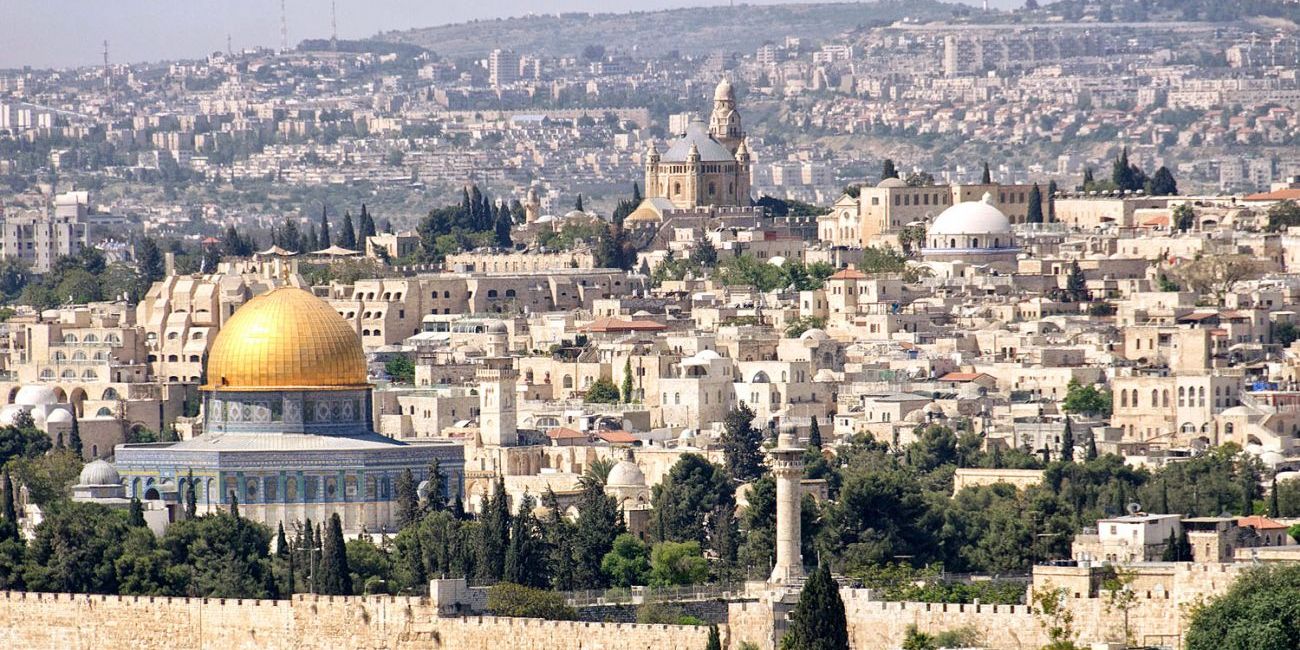 Israel-Taramul Religiilor si 1 Martie in Orasul Primaverii 4* Tel Aviv 
