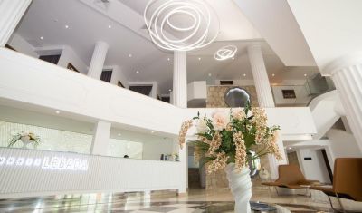 Imagine pentru Hotel Lebada Luxury Resort & Spa 5*  valabile pentru 1 Decembrie 2023