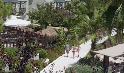 Imagine pentru Hotel Crystal Flora Beach Resort 5* valabile pentru Litoral 2024
