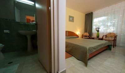 Imagine pentru Hotel Dorna Mamaia 3*  valabile pentru Rusalii 2023