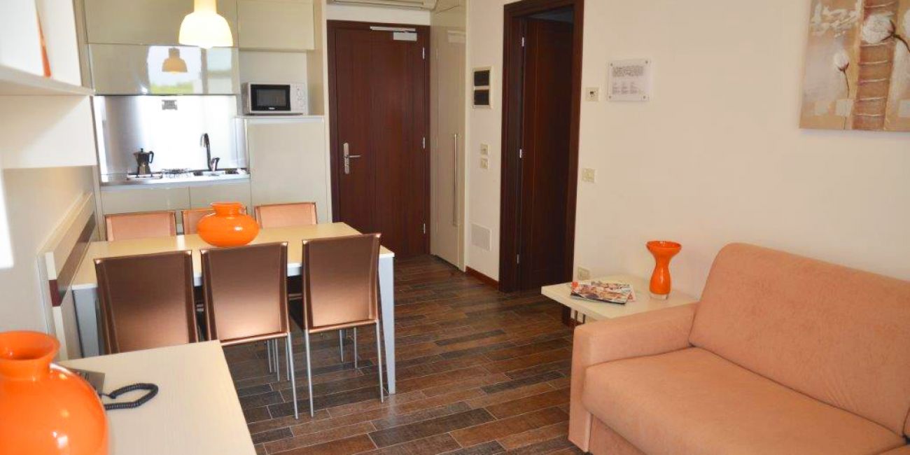 ApartHotel Holiday 4* Bibione 