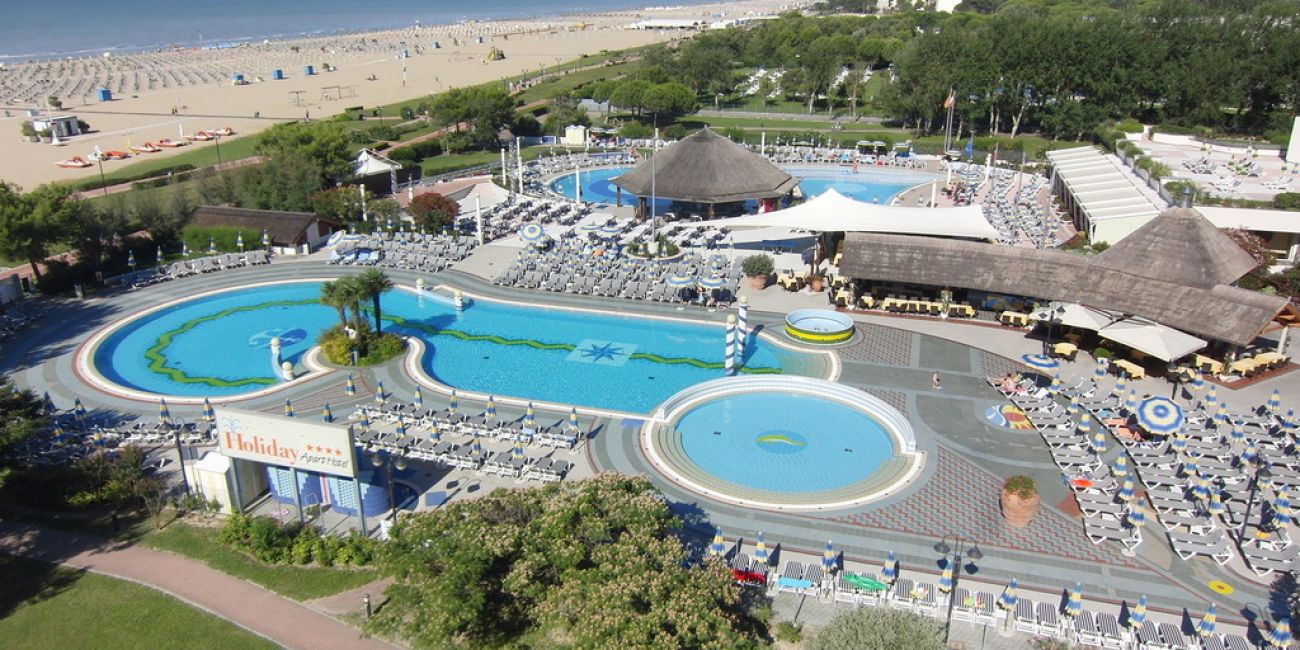 ApartHotel Holiday 4* Bibione 