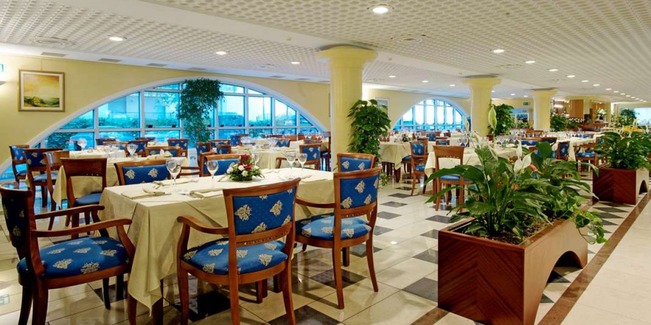 ApartHotel Holiday 4* Bibione 