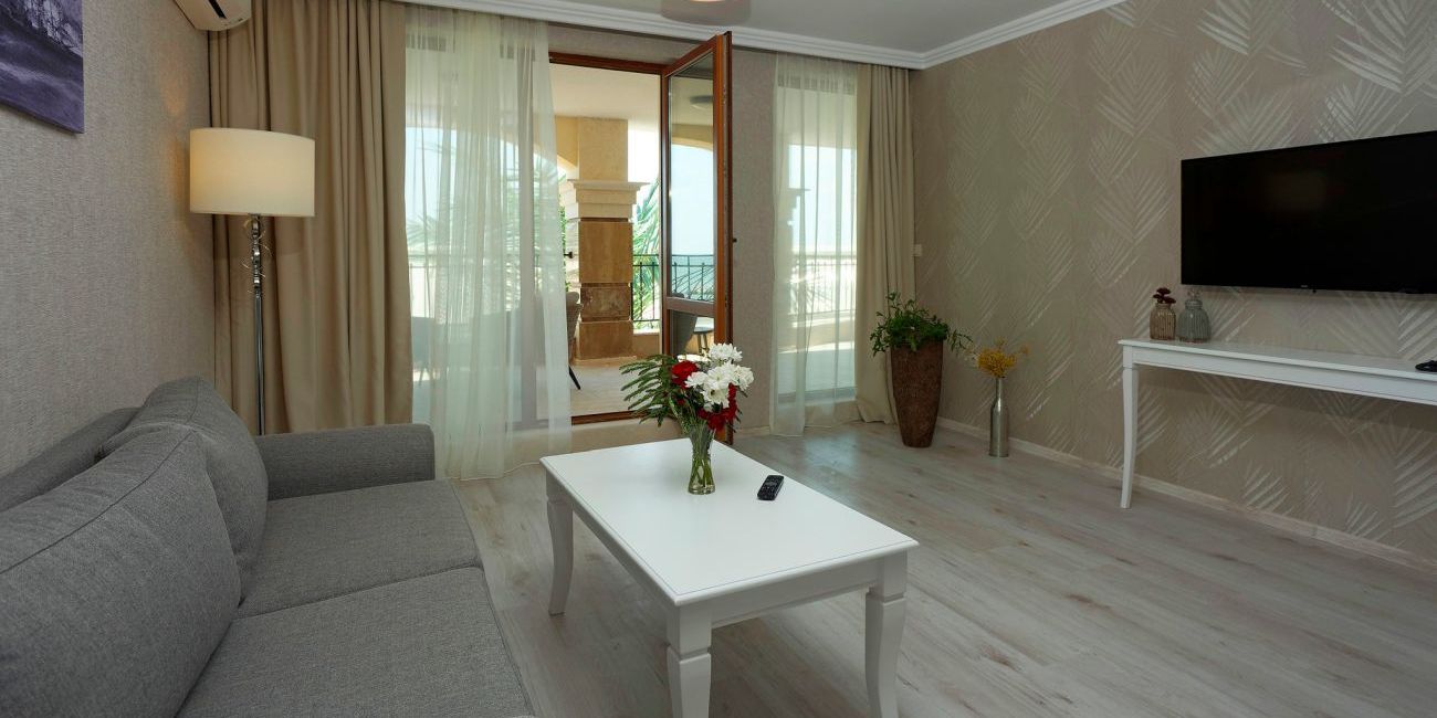 Aparthotel Maria Palace 2*  Balchik 