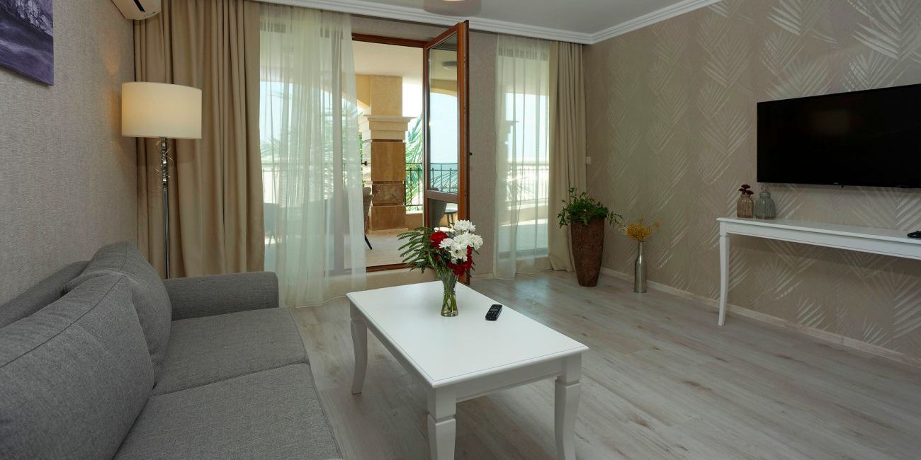 Aparthotel Maria Palace 3*  Balchik 
