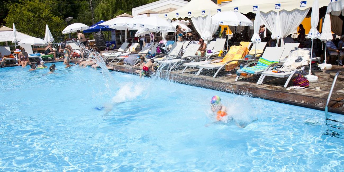 Baia Rosie Resort 3*  Slanic Prahova 