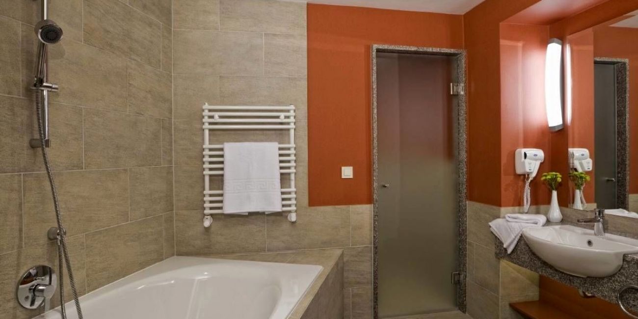 Bradet Ensana Health Spa Hotel 4*  Sovata 