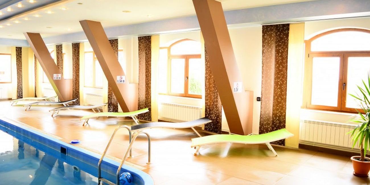 Complex Turistic Hanul Muresenilor 4*  Brasov 