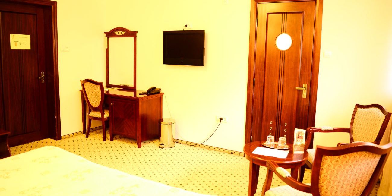 Complex Turistic Hanul Muresenilor 4*  Brasov 