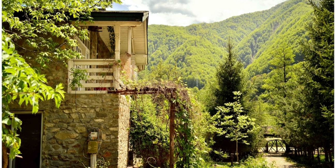 Complex Turistic Valahia 4*/3* - Demipensiune + Masa Festiva Craciun Voineasa 