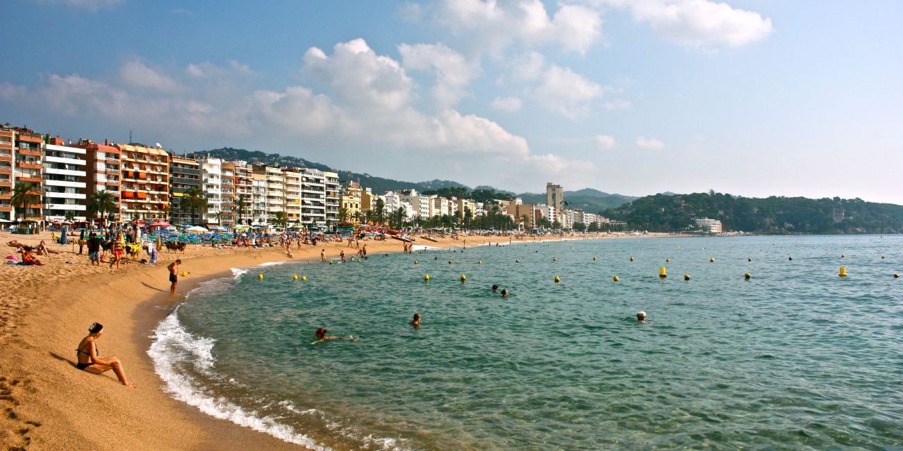 Costa Brava si Barcelona-Program Social 4* Costa Brava 