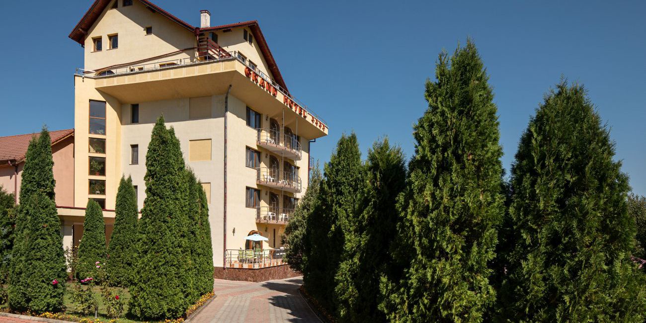 Grand Hotel Brasov 4* Brasov 