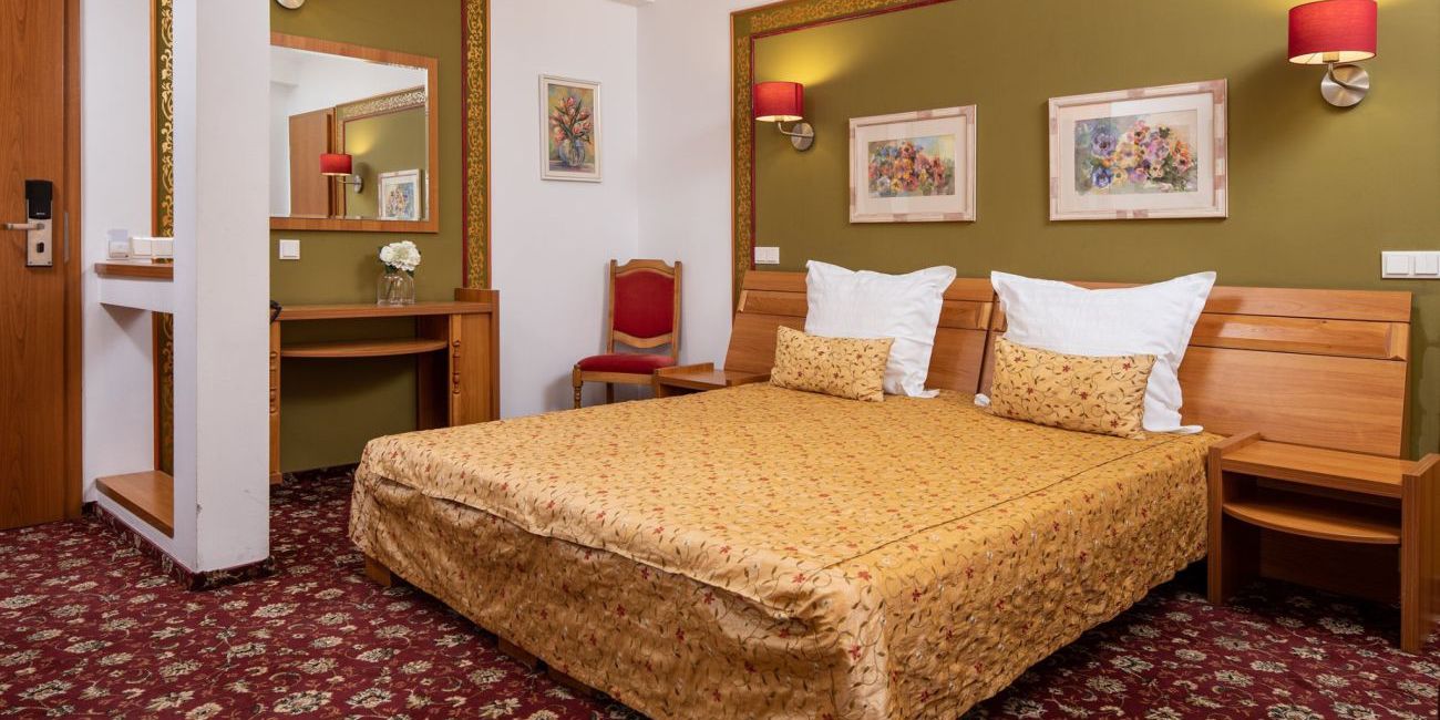 Grand Hotel Brasov 4* Brasov 