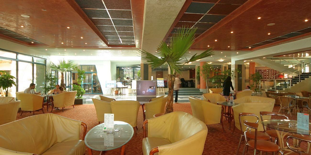 Grand Hotel Sunny Beach 4*  Sunny Beach 
