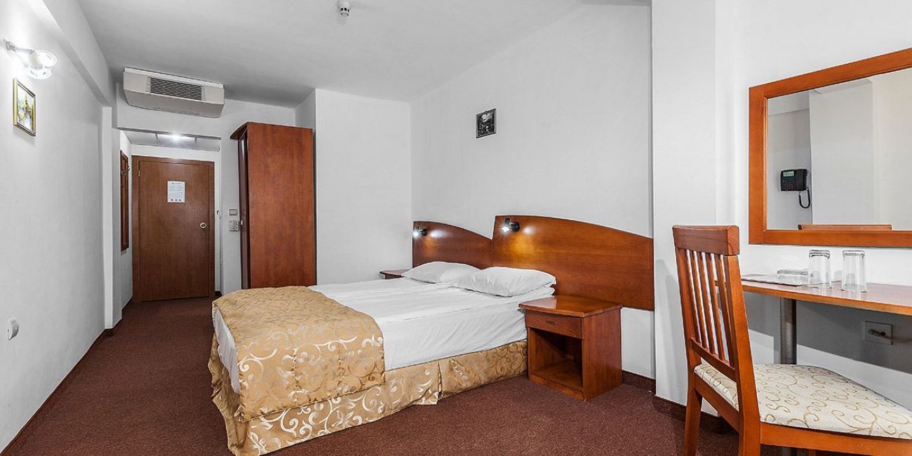 Grand Hotel Sunny Beach 4*  Sunny Beach 