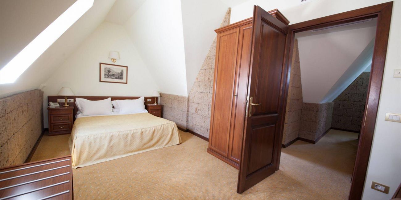 Hotel Acasa la Dracula 4*  Poiana Brasov 