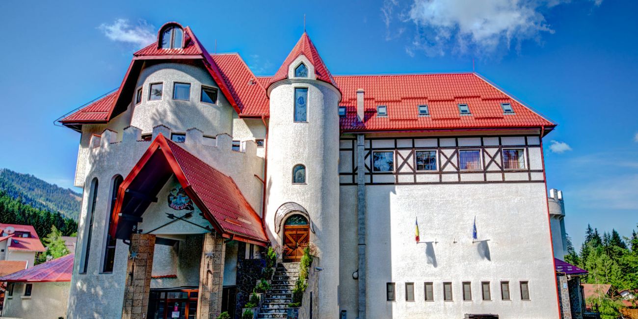 Hotel Acasa la Dracula 4*  Poiana Brasov 