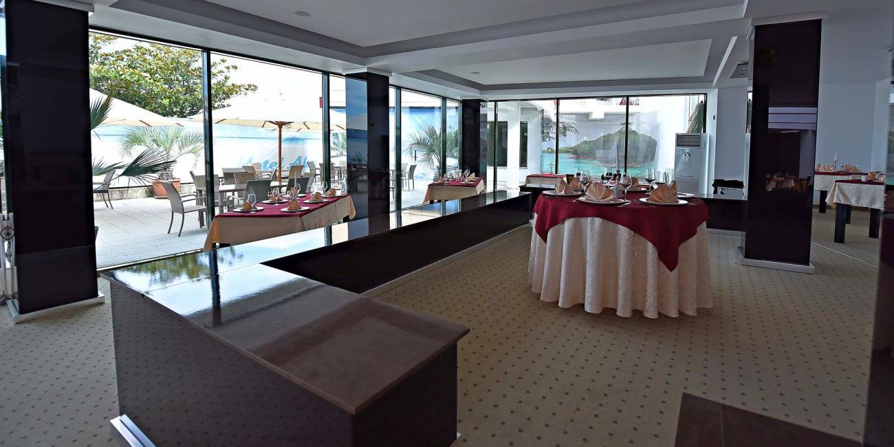 Hotel Alcor 4* Mamaia 