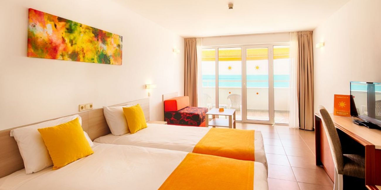 Hotel AluaSun Helios Beach 3*  Obzor 