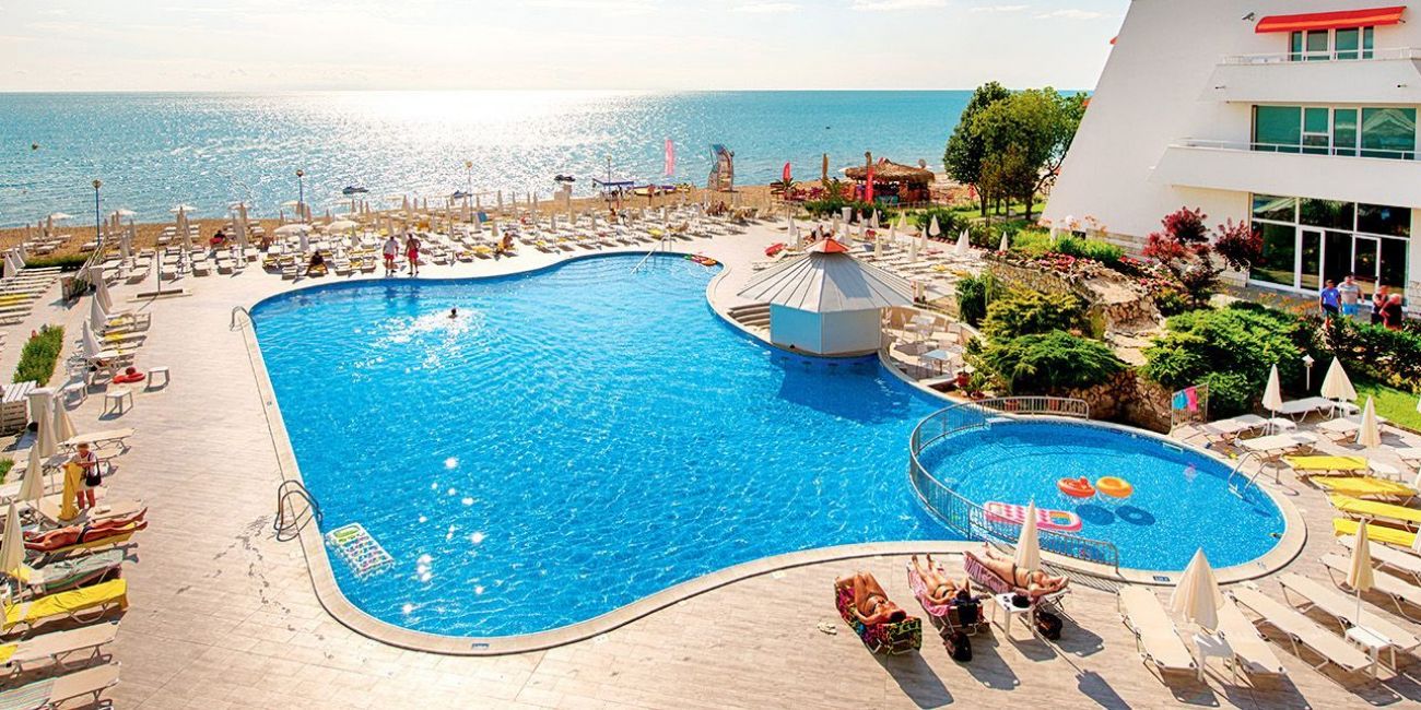 Hotel AluaSun Helios Beach 3*  Obzor 