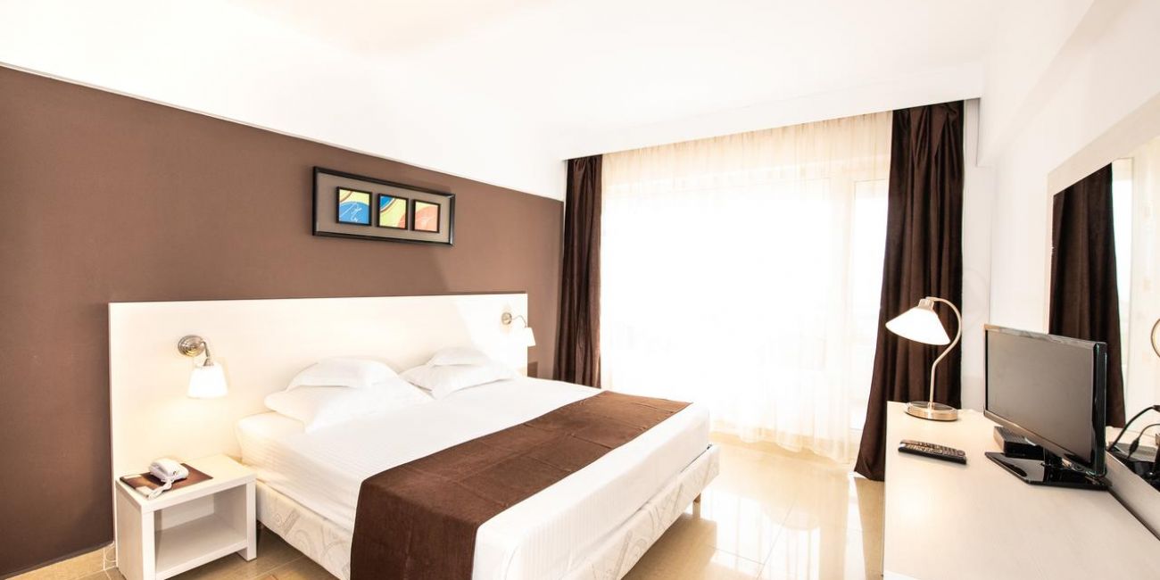 Hotel Ambasador 4* Mamaia 