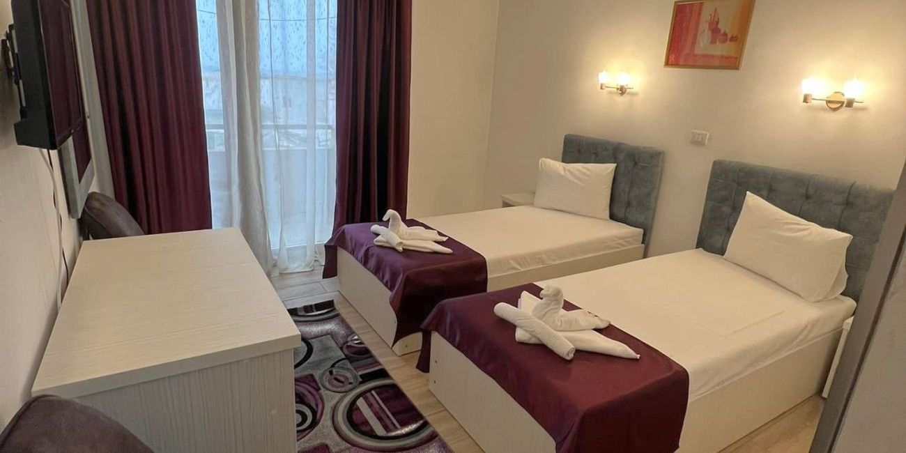 Hotel Astoria Mamaia 3*  Mamaia 