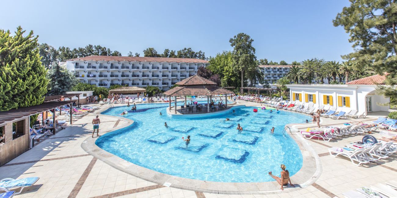 Hotel Atlantique Holiday Club 4* Kusadasi 