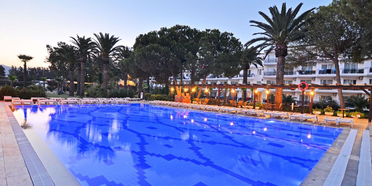 Hotel Atlantique Holiday Club 4* Kusadasi 