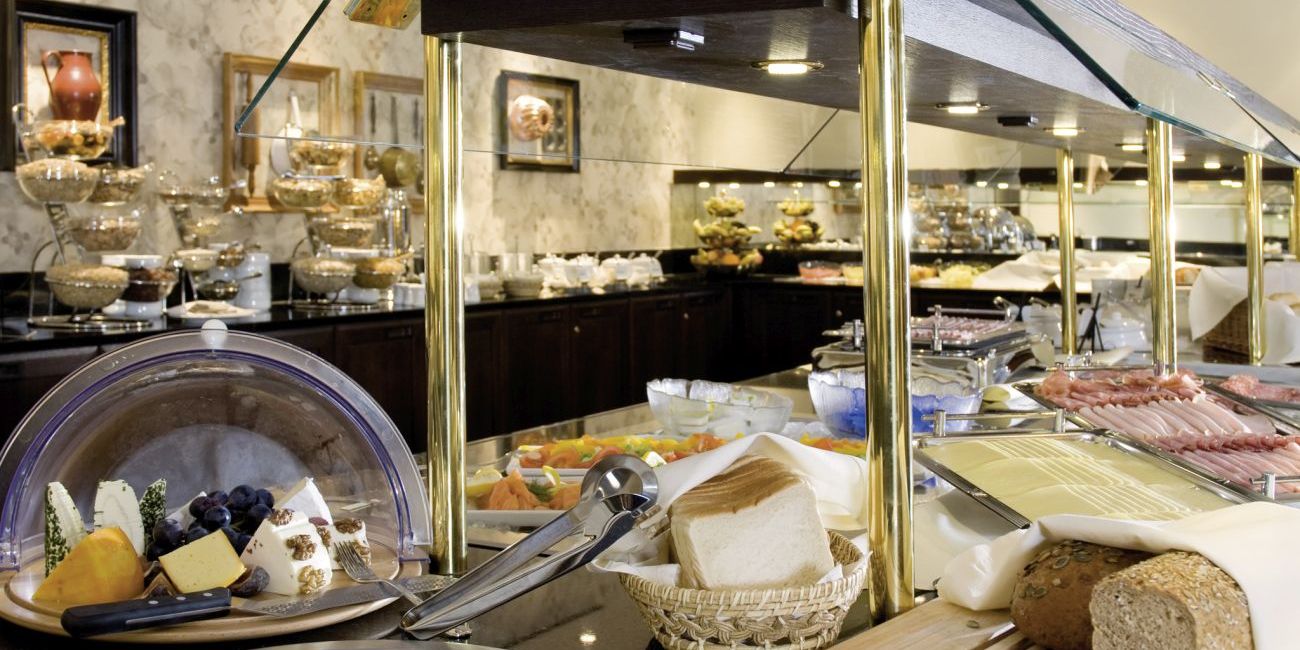 Hotel Austria Trend Schloss Lebenberg 5* - Demipensiune Tirol - Kitzuhel    