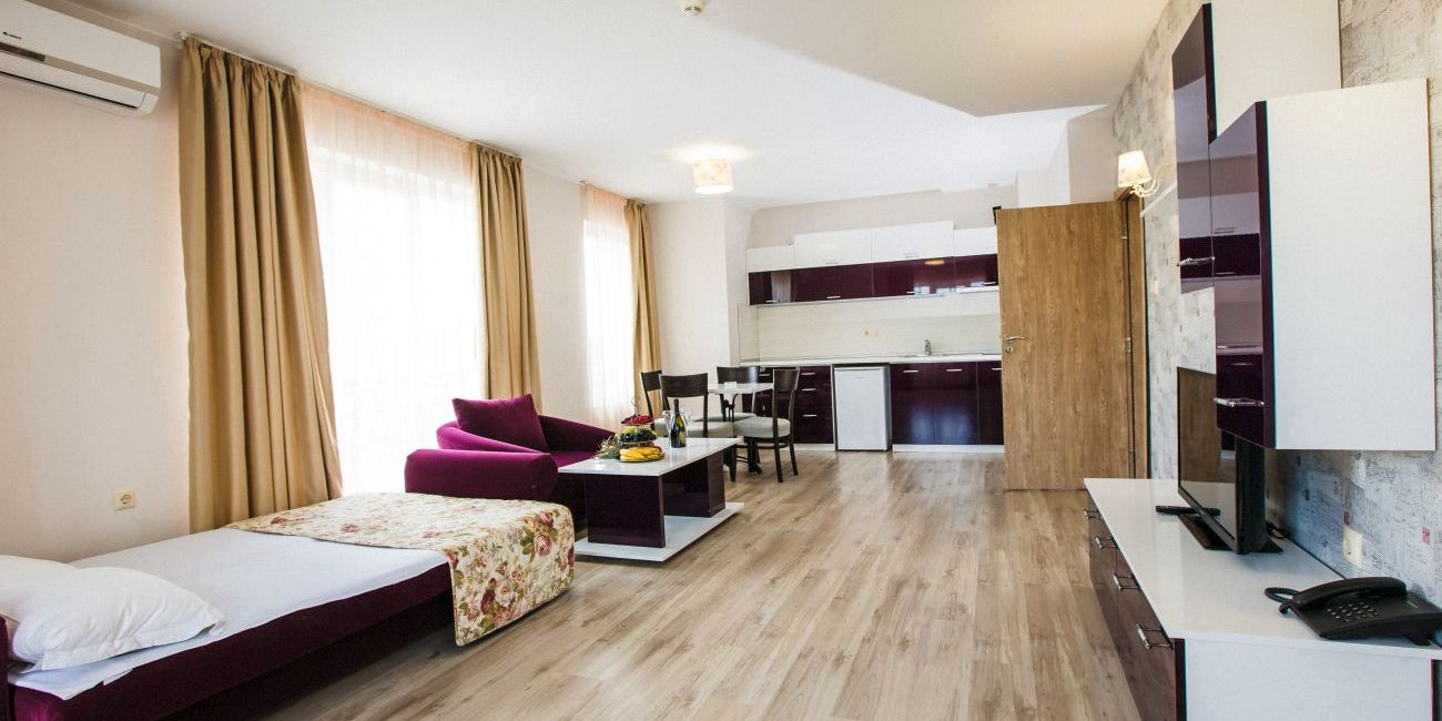 Hotel Avenue Deluxe 4*  Sunny Beach 