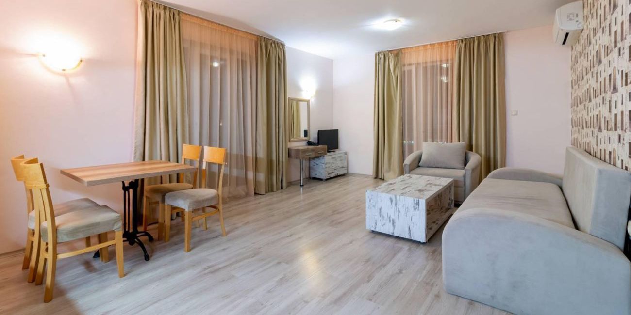 Hotel Avenue Deluxe 4*  Sunny Beach 