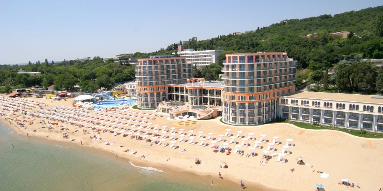 Hotel Azalia Balneo & Spa 4*  Constantin si Elena 