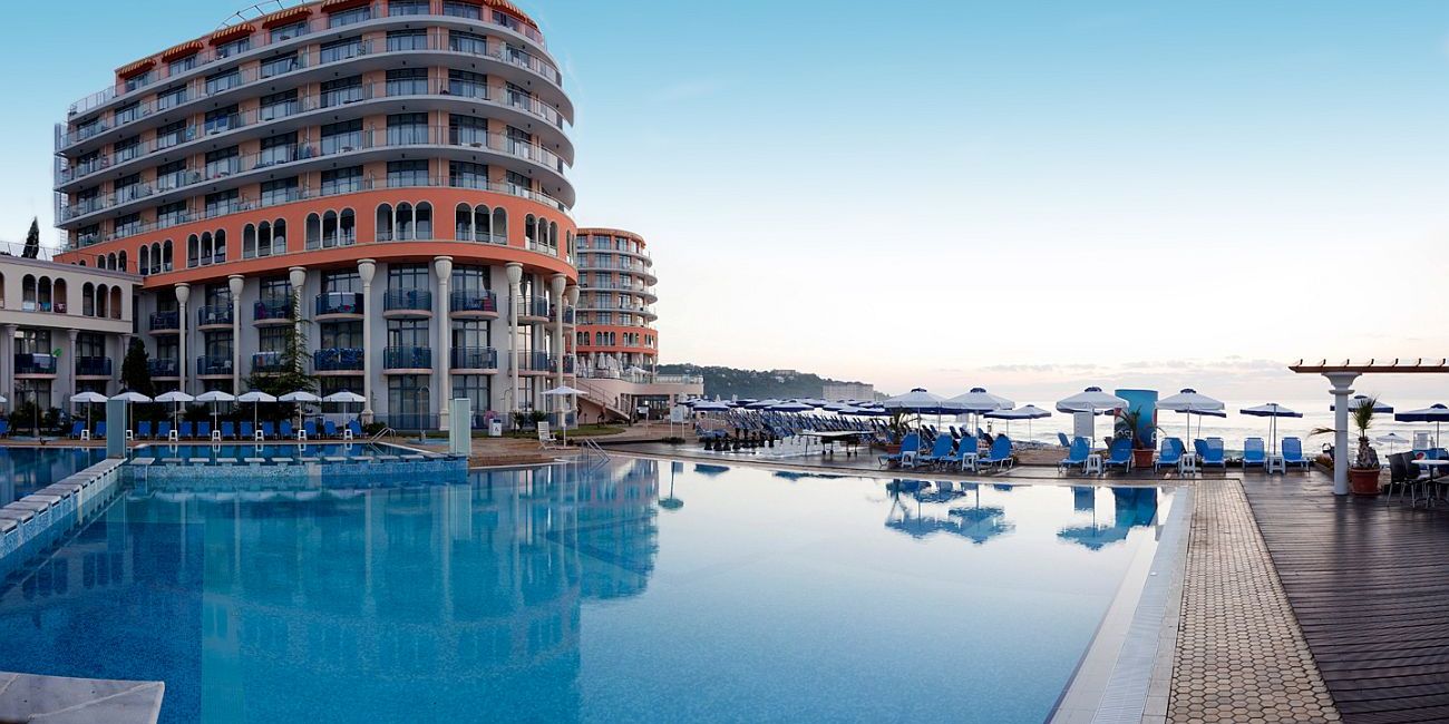 Hotel Azalia Balneo & Spa 4*  Constantin si Elena 