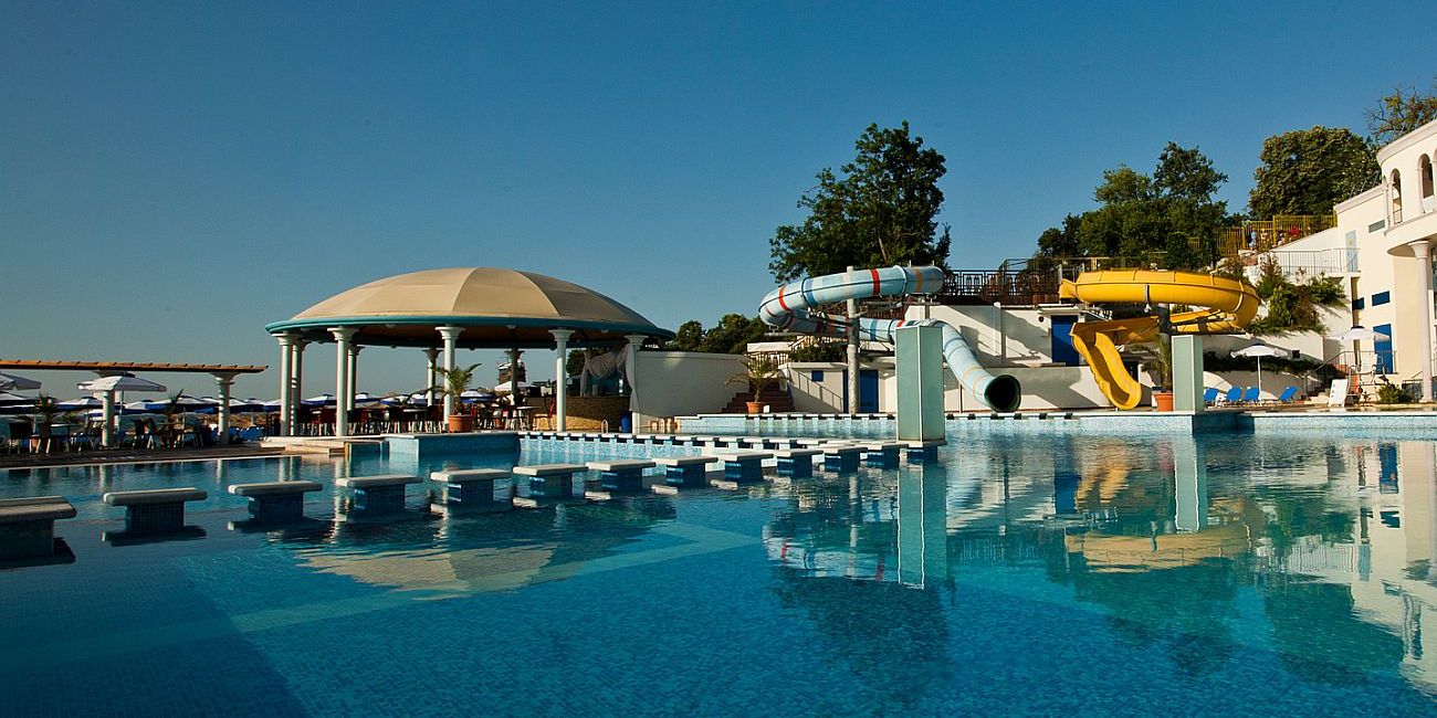 Hotel Azalia Balneo & Spa 4*  Constantin si Elena 