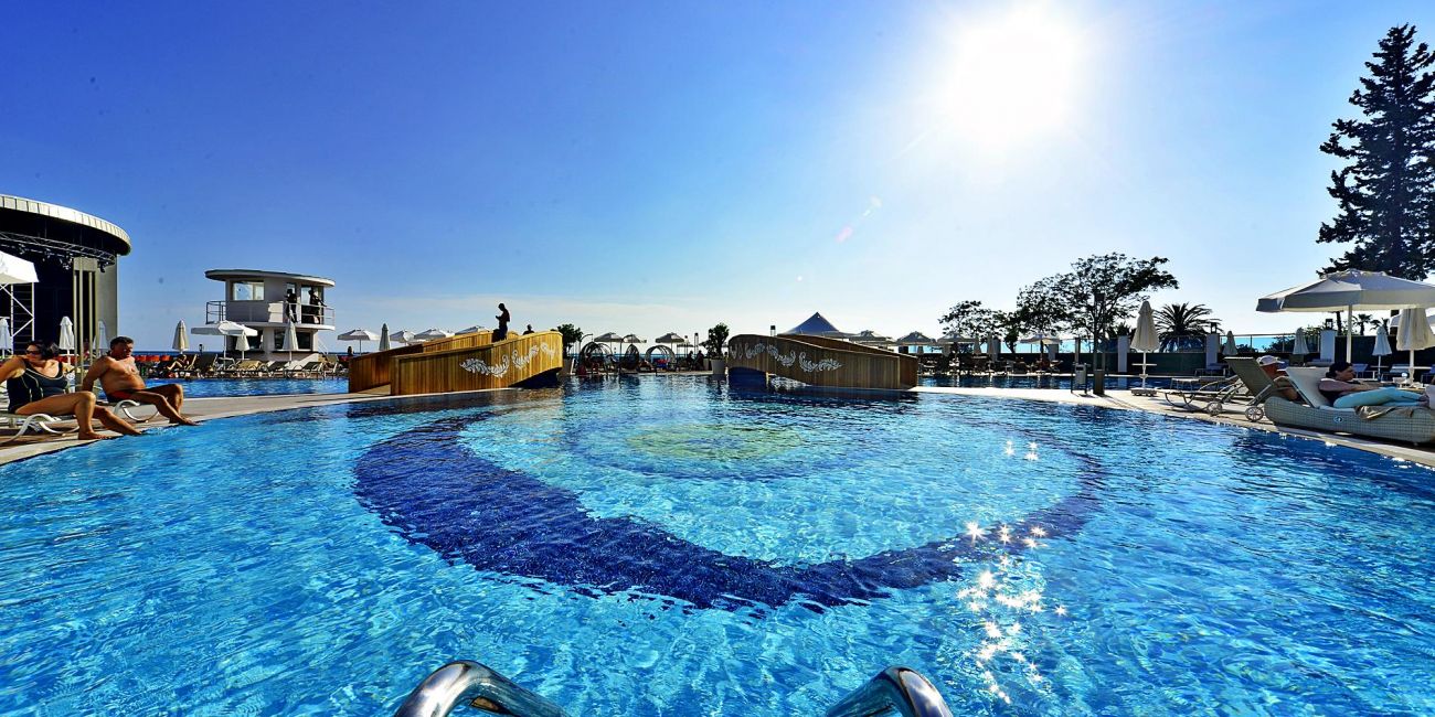 Hotel Azura Deluxe Resort & Spa 5* Alanya 