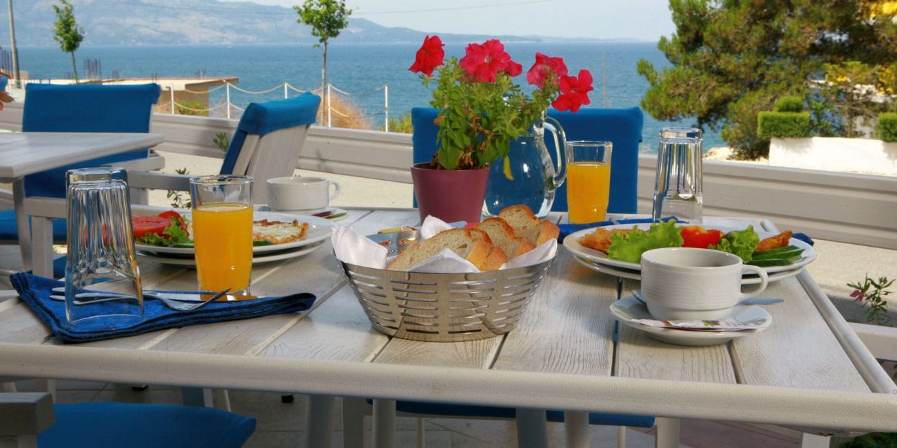 Hotel Blue Sky 4* Saranda 