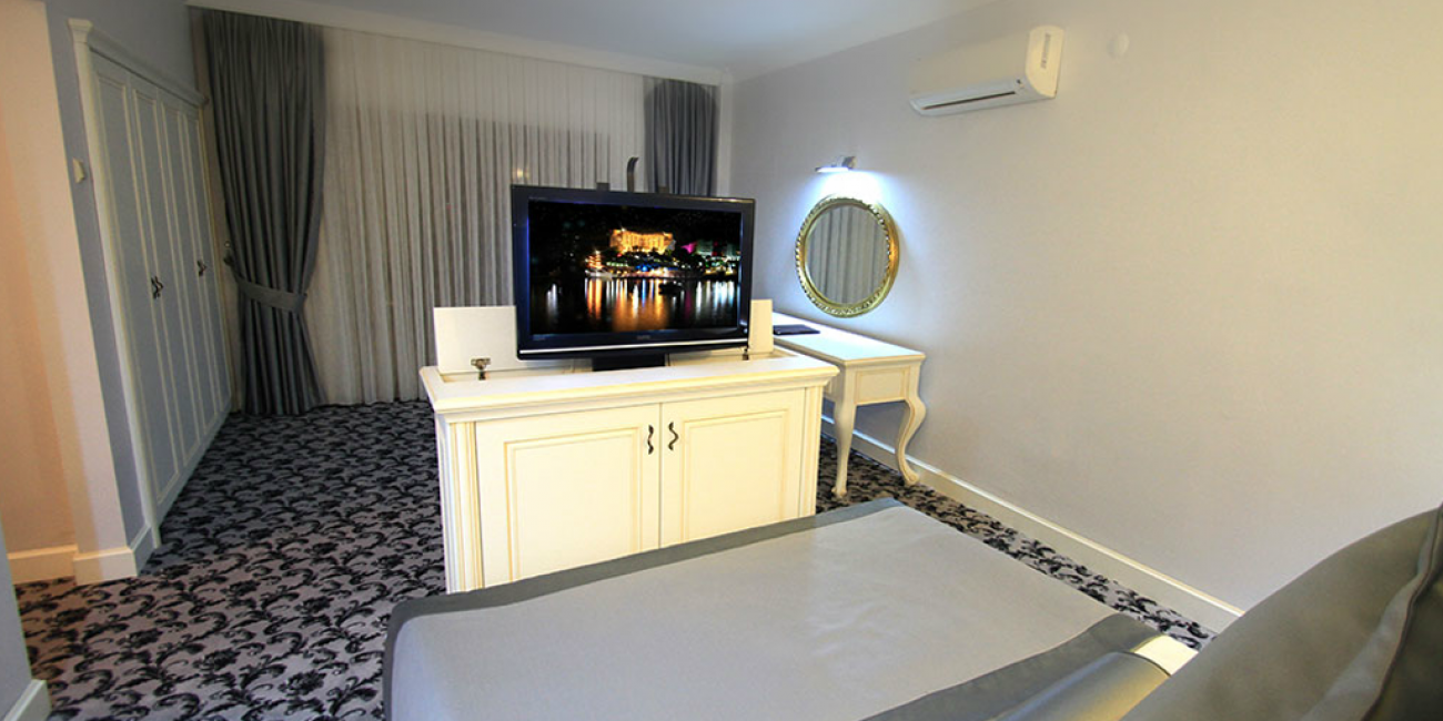 Hotel Blue Vista Hill 5*  Kusadasi 