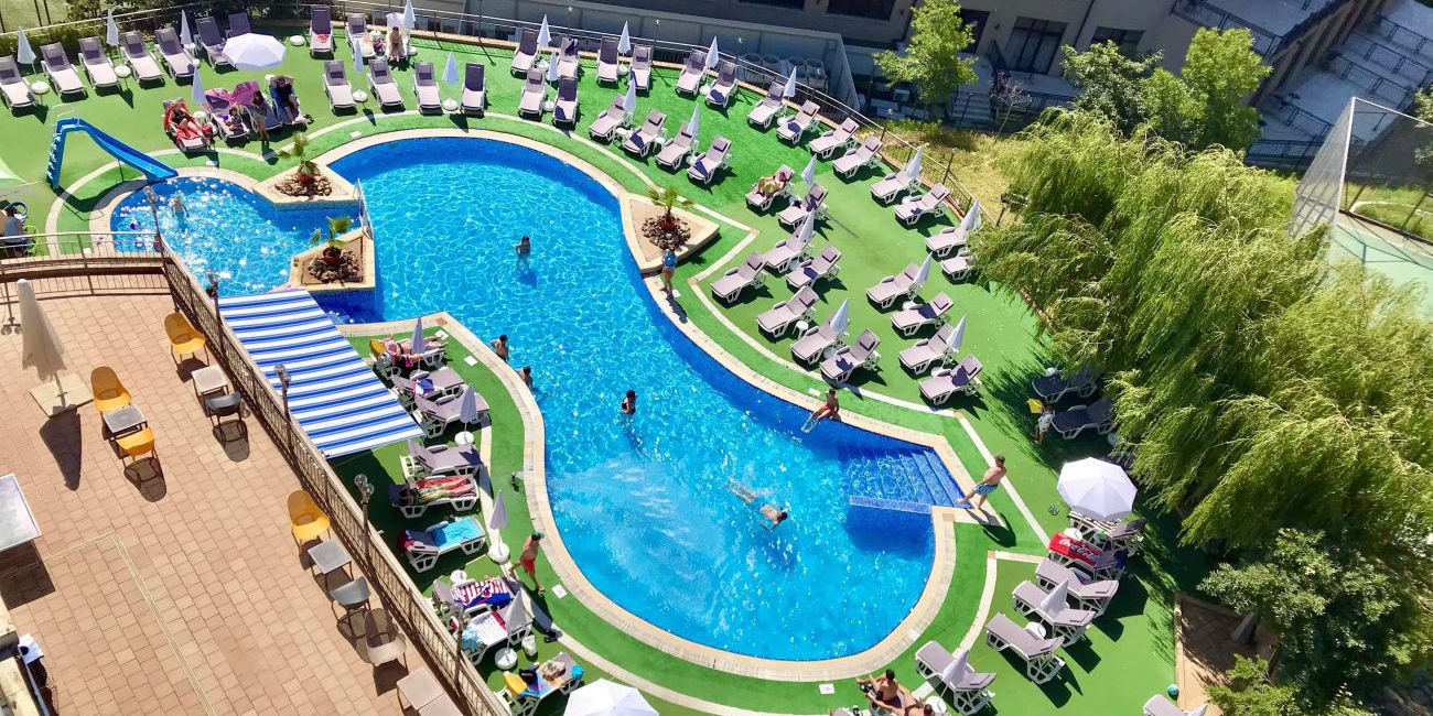 Hotel BSA Holiday Park 4*  Nisipurile de Aur 