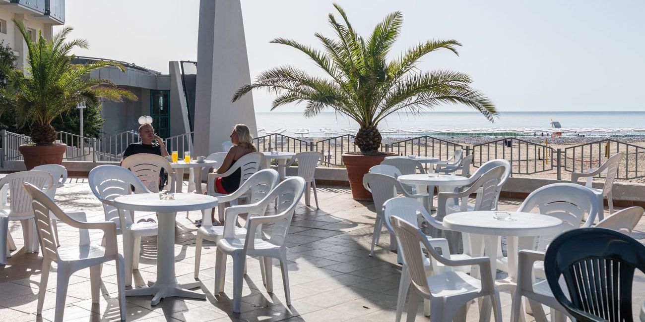 Hotel Burgas Beach 4*  Sunny Beach 