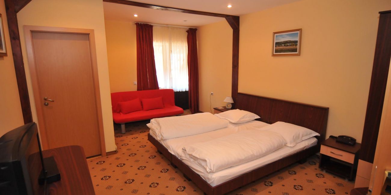 Hotel Cabana Vanatorilor 3* Predeal 