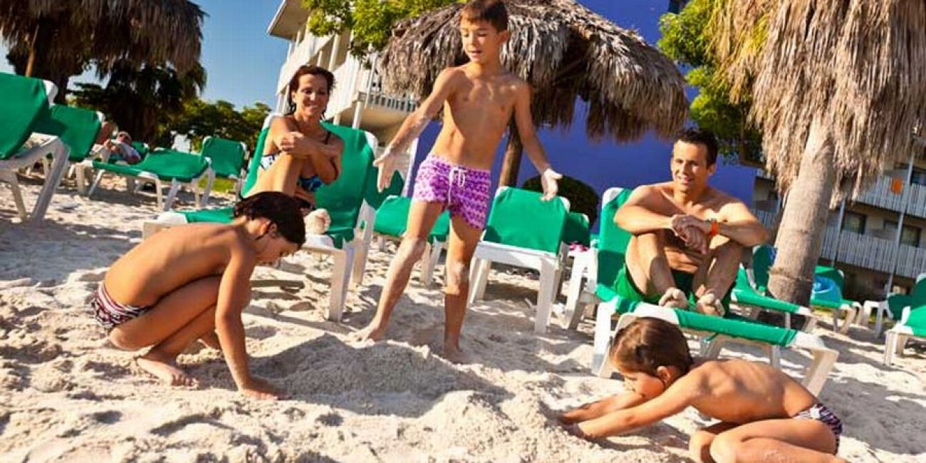 Hotel Caribe 4* ( Individual ) Portaventura - Demipensiune Tarragona 