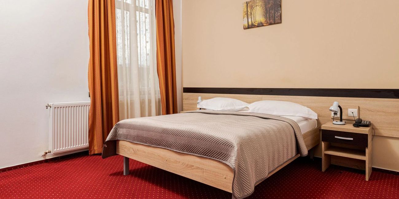 Hotel Central 3* Calimanesti-Caciulata 