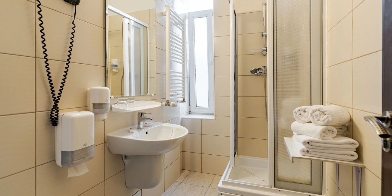 Hotel Central 3* Calimanesti-Caciulata 